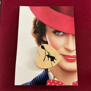 Mary Poppins Returns collectors pin by  Walt Disney Studios